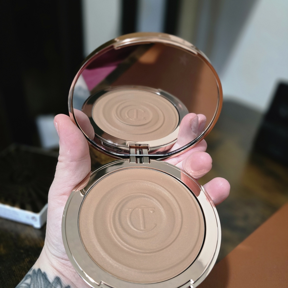 💥SALE💥Charlotte Tilbury Beautiful Skin Sun-Kissed Glow Cream Bronzer